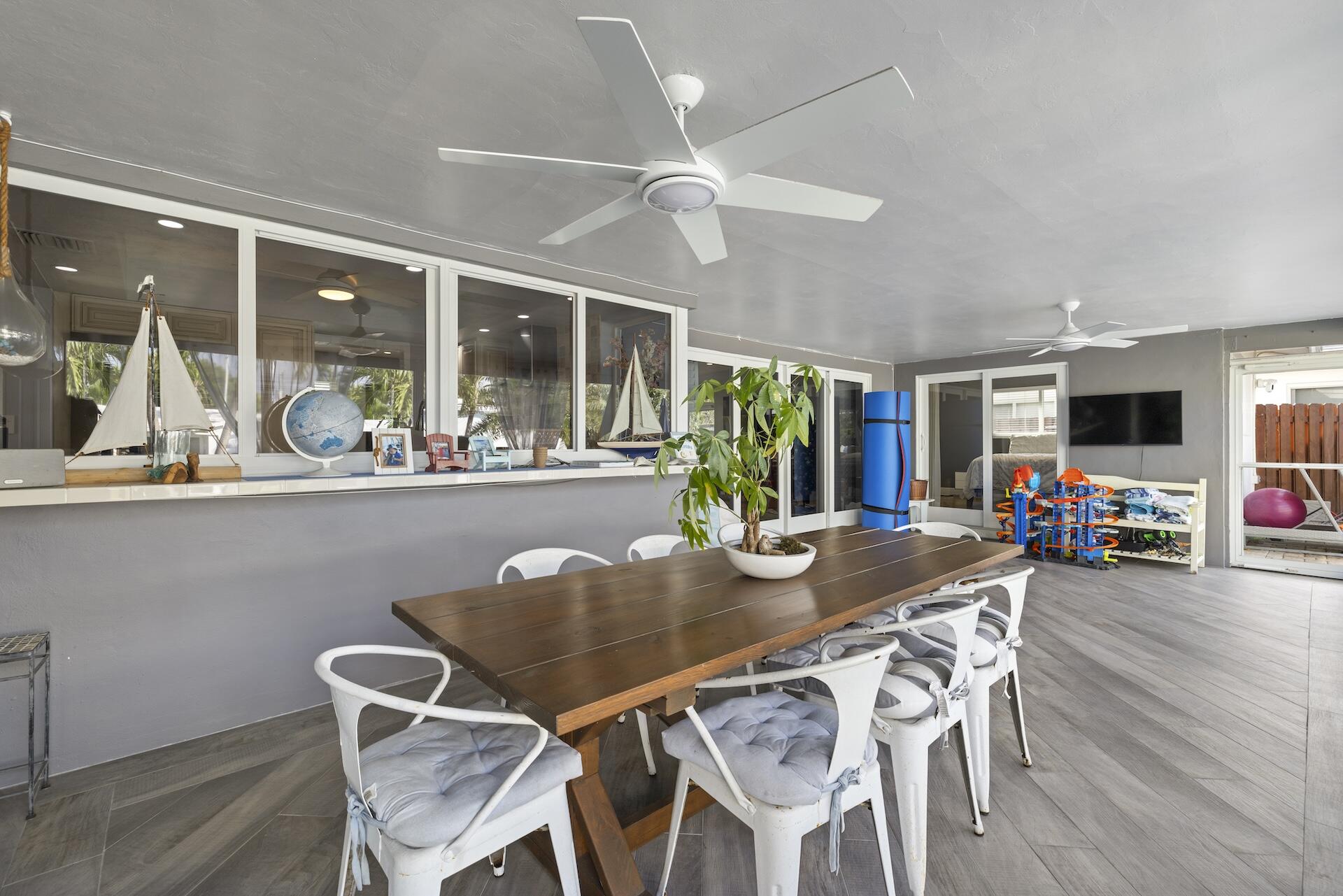 6251 NE 19th Terrace