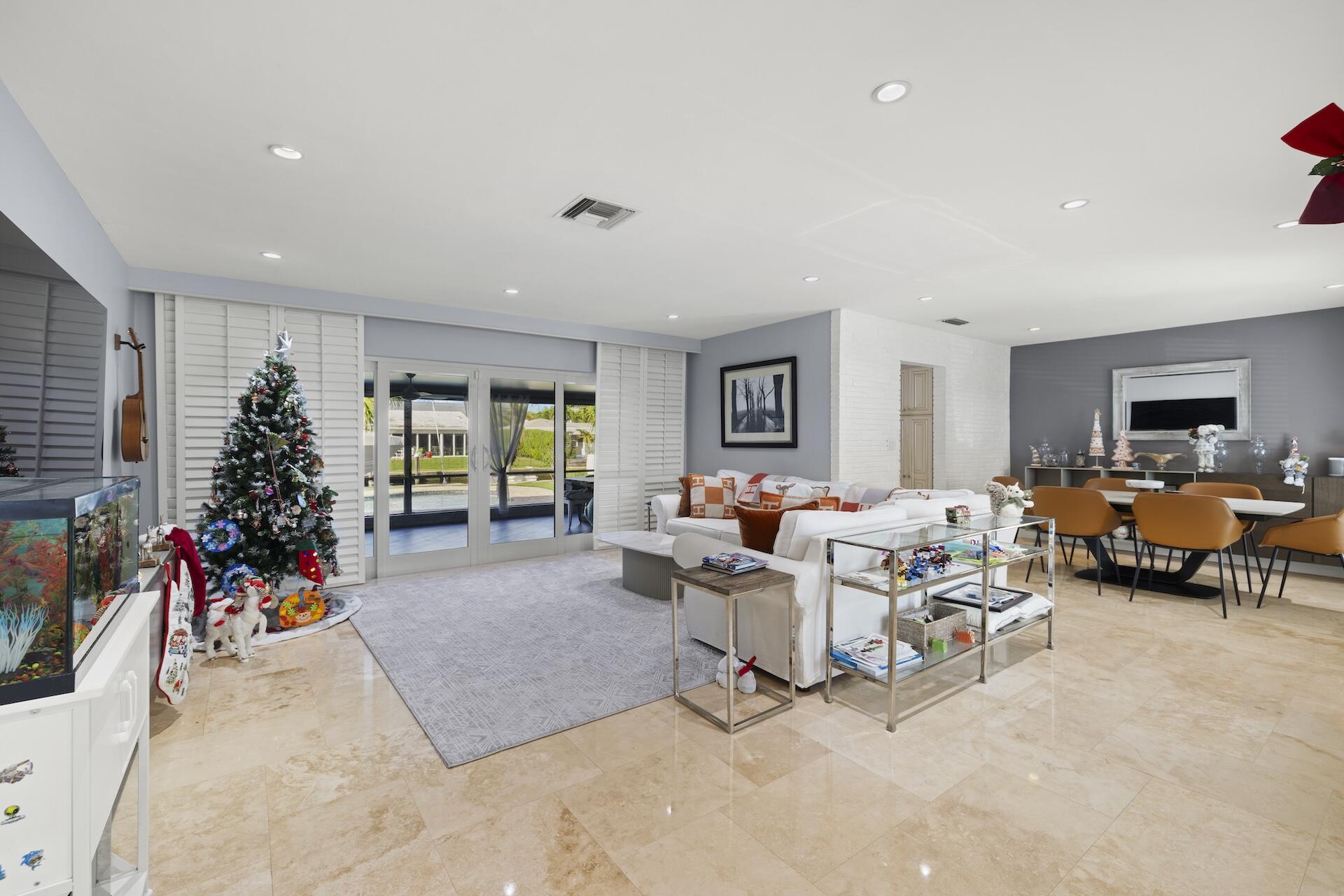 6251 NE 19th Terrace