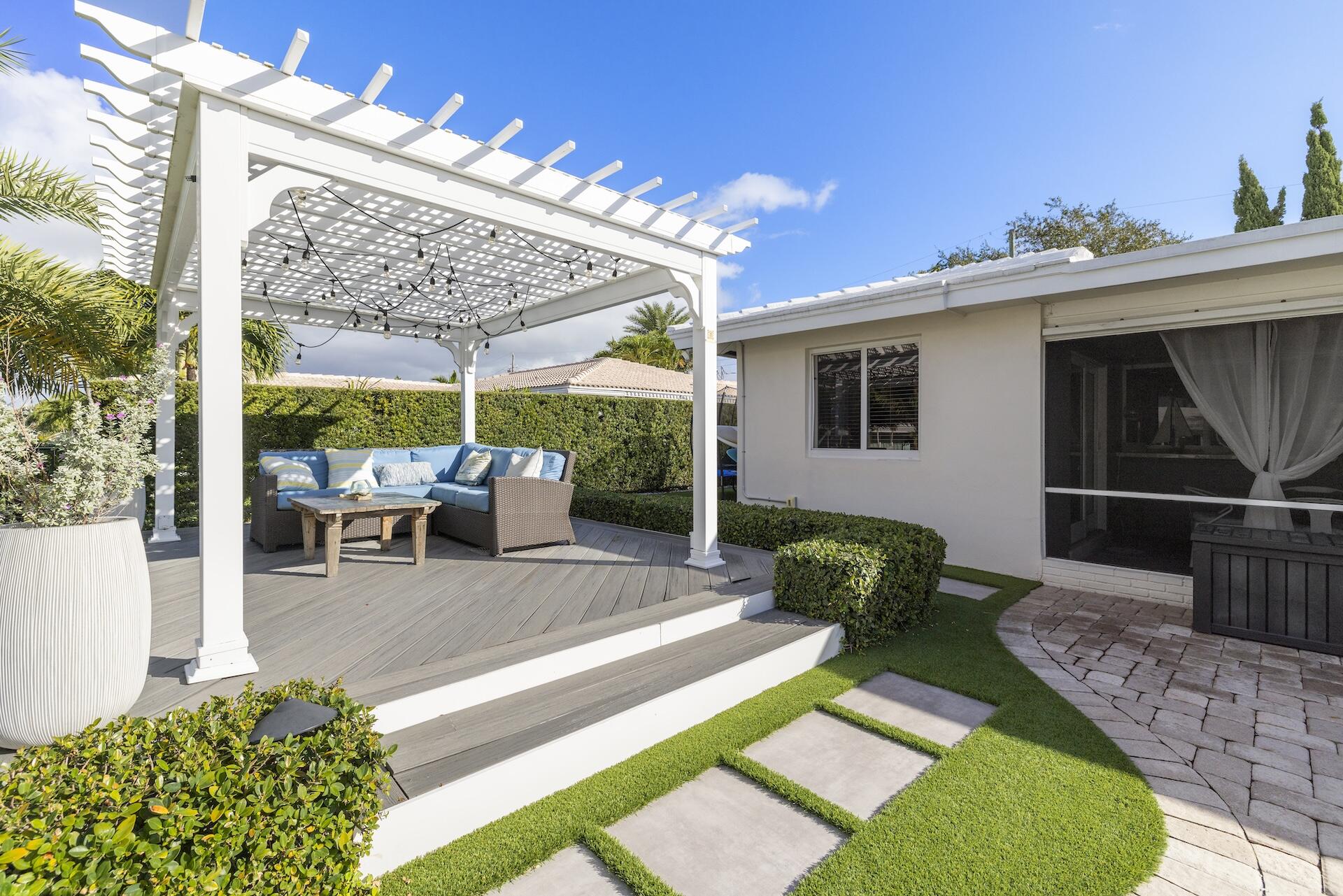 6251 NE 19th Terrace