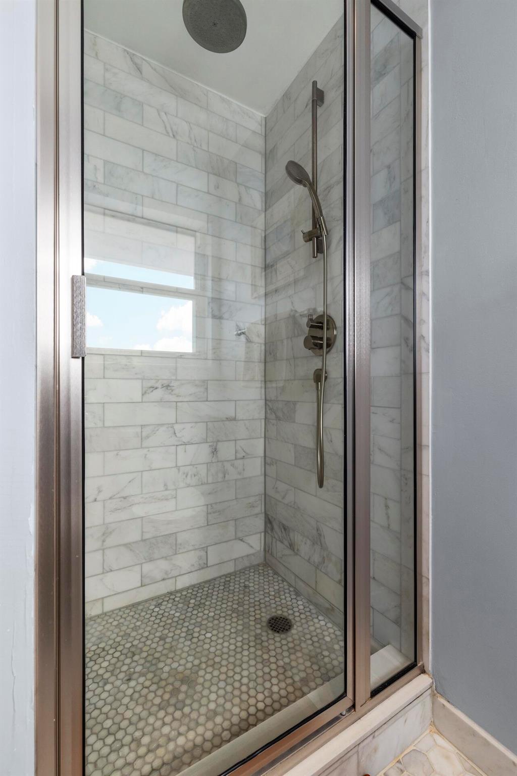 6251 NE 19th Terrace