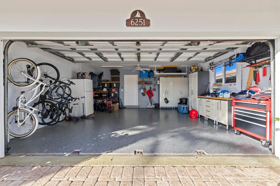 6251 NE 19th Terrace