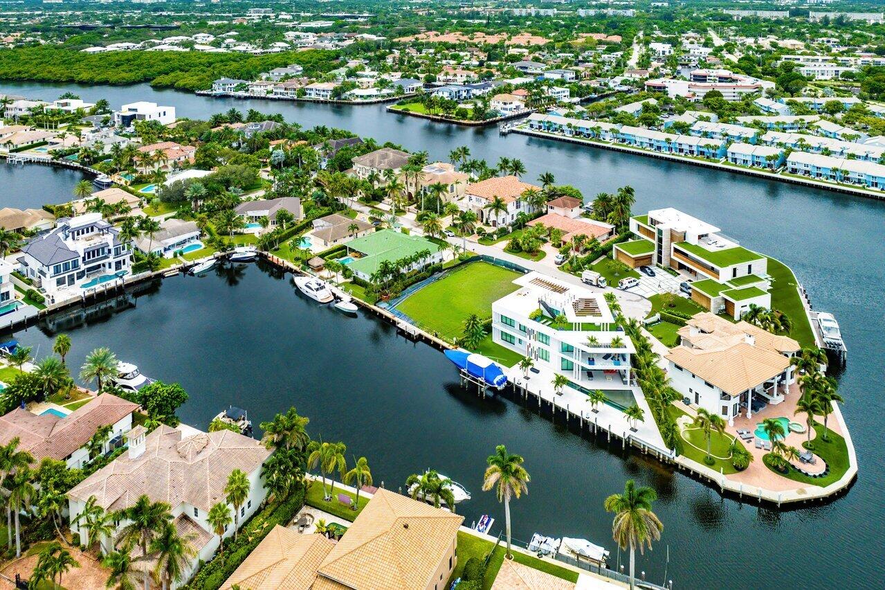 4211 Intracoastal Drive