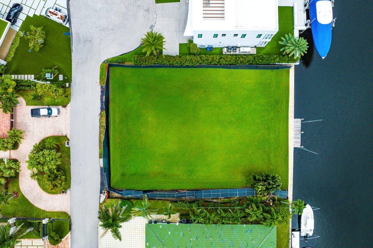 4211 Intracoastal Drive