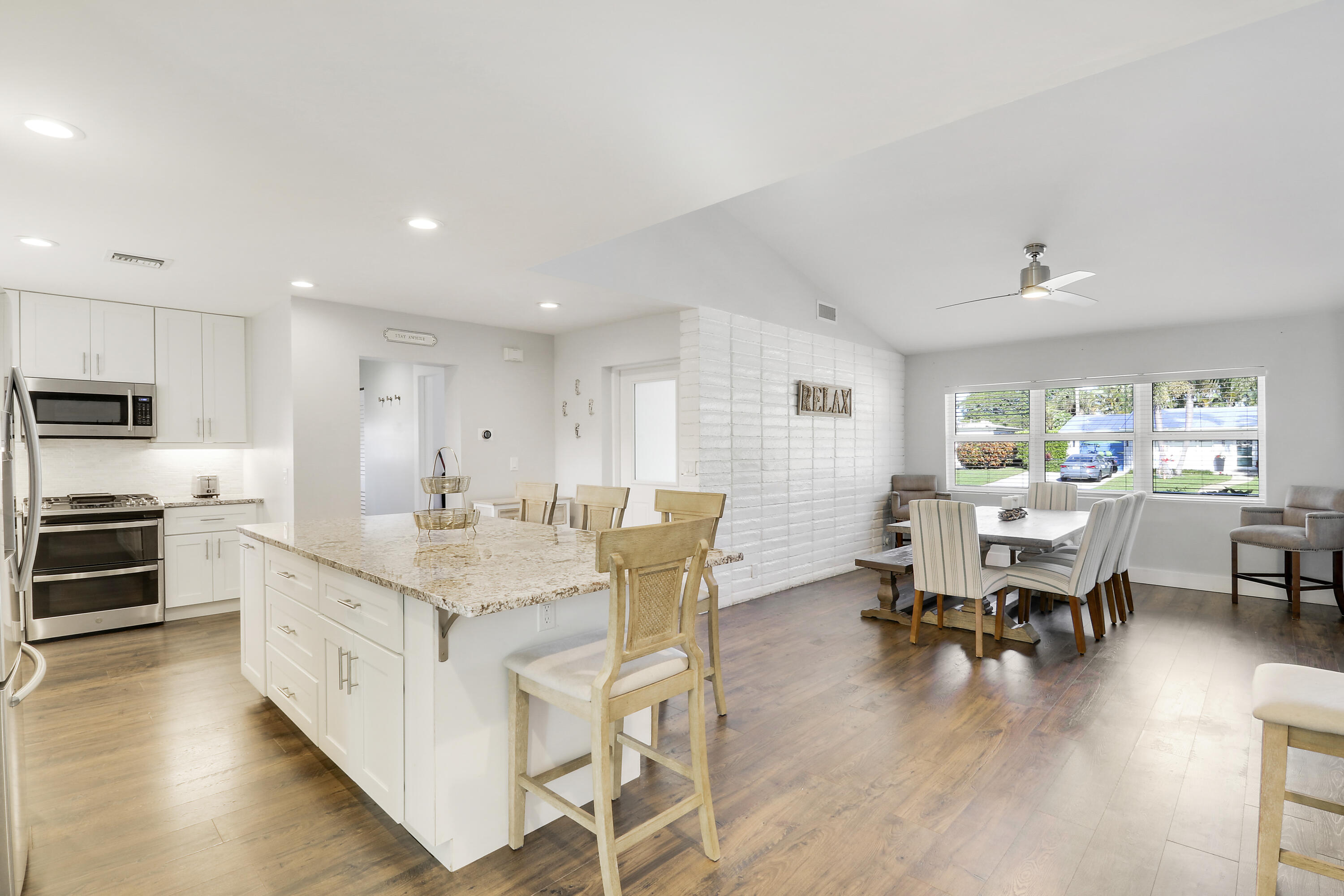 424 Ebbtide Drive