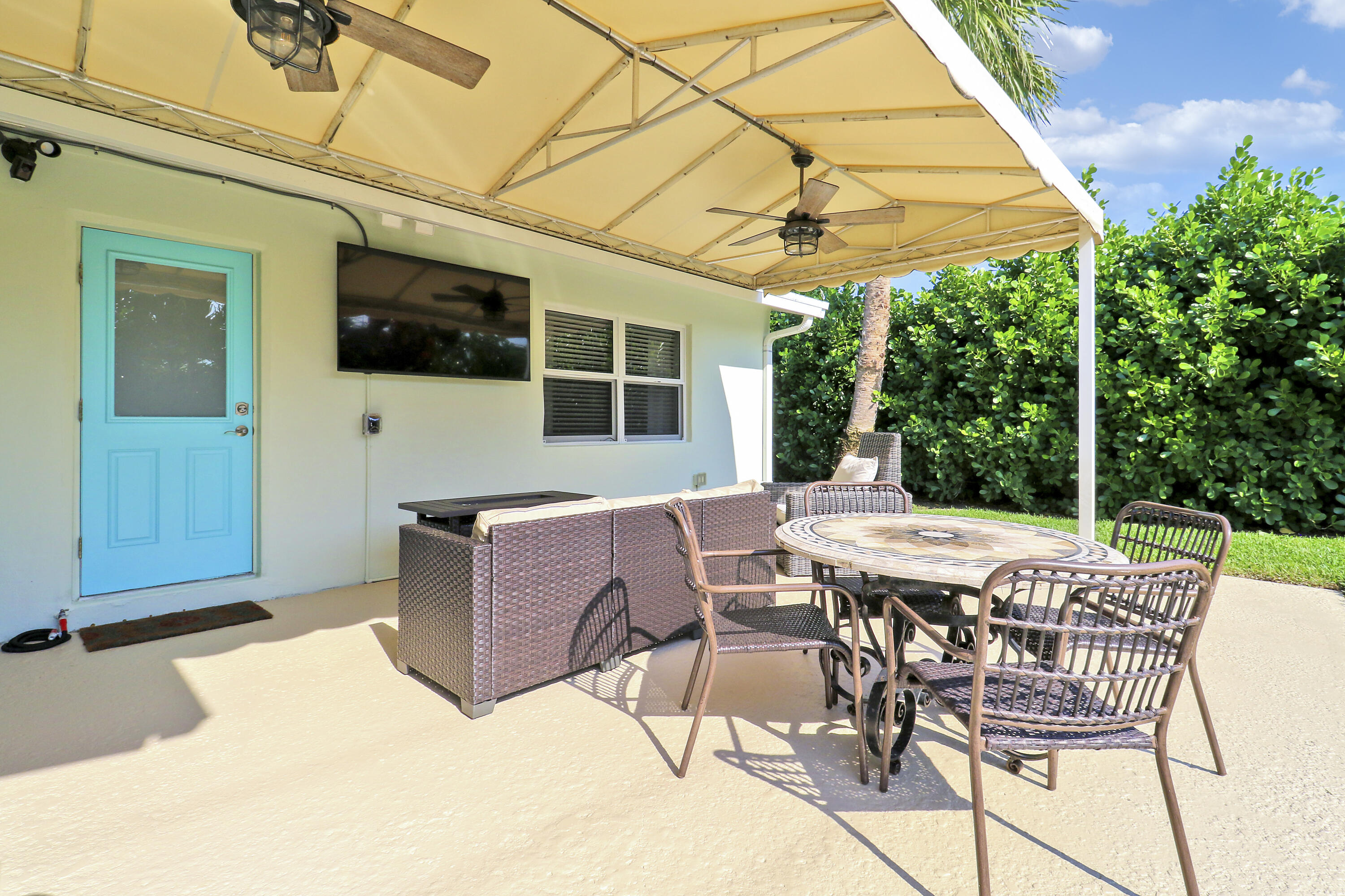 424 Ebbtide Drive