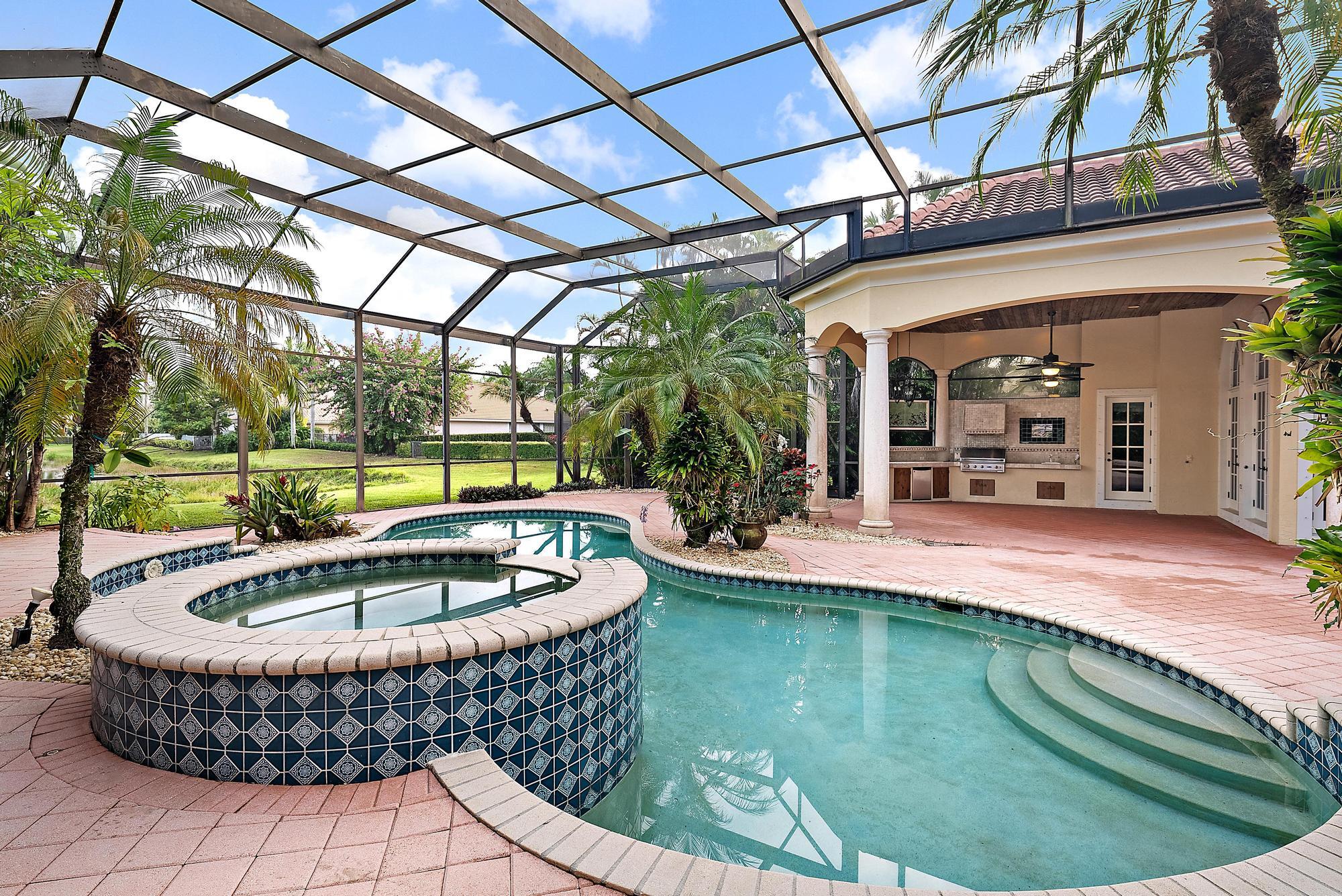8500 Egret Lakes Lane