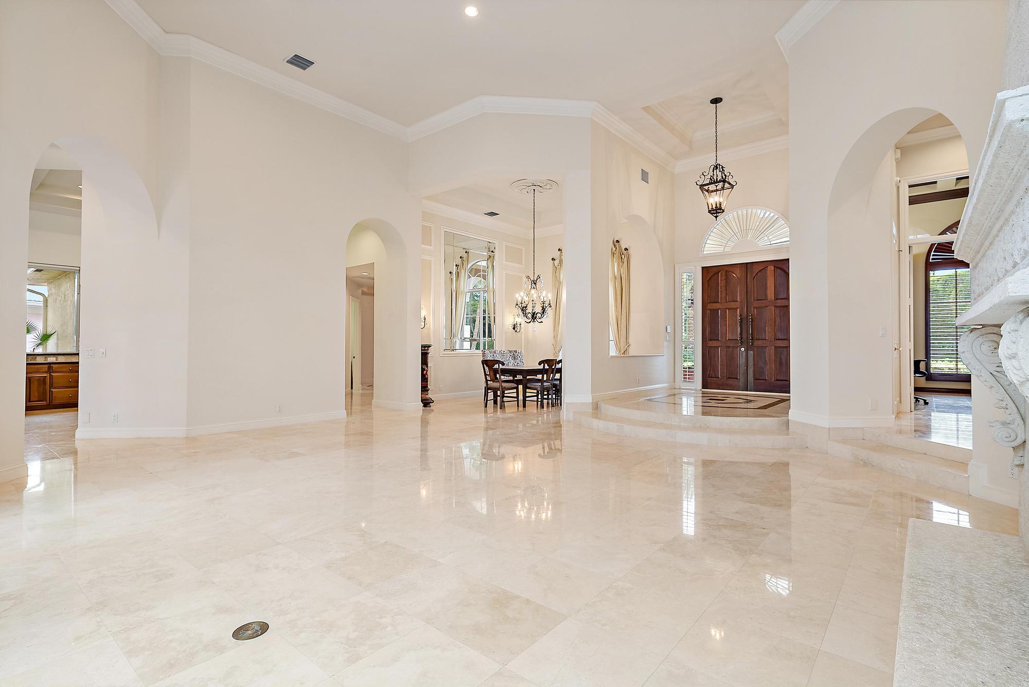8500 Egret Lakes Lane