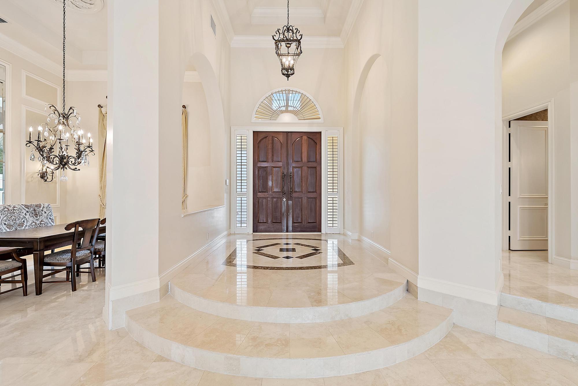 8500 Egret Lakes Lane