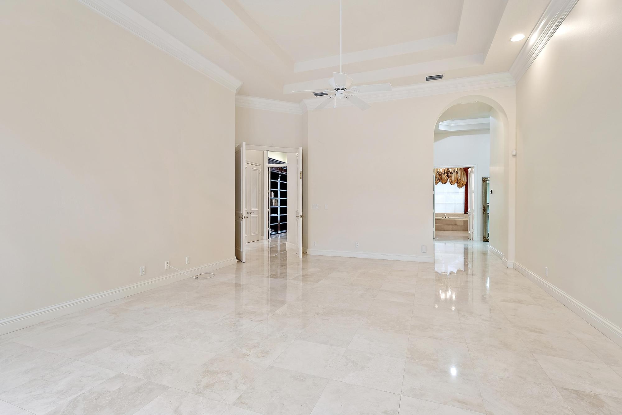8500 Egret Lakes Lane