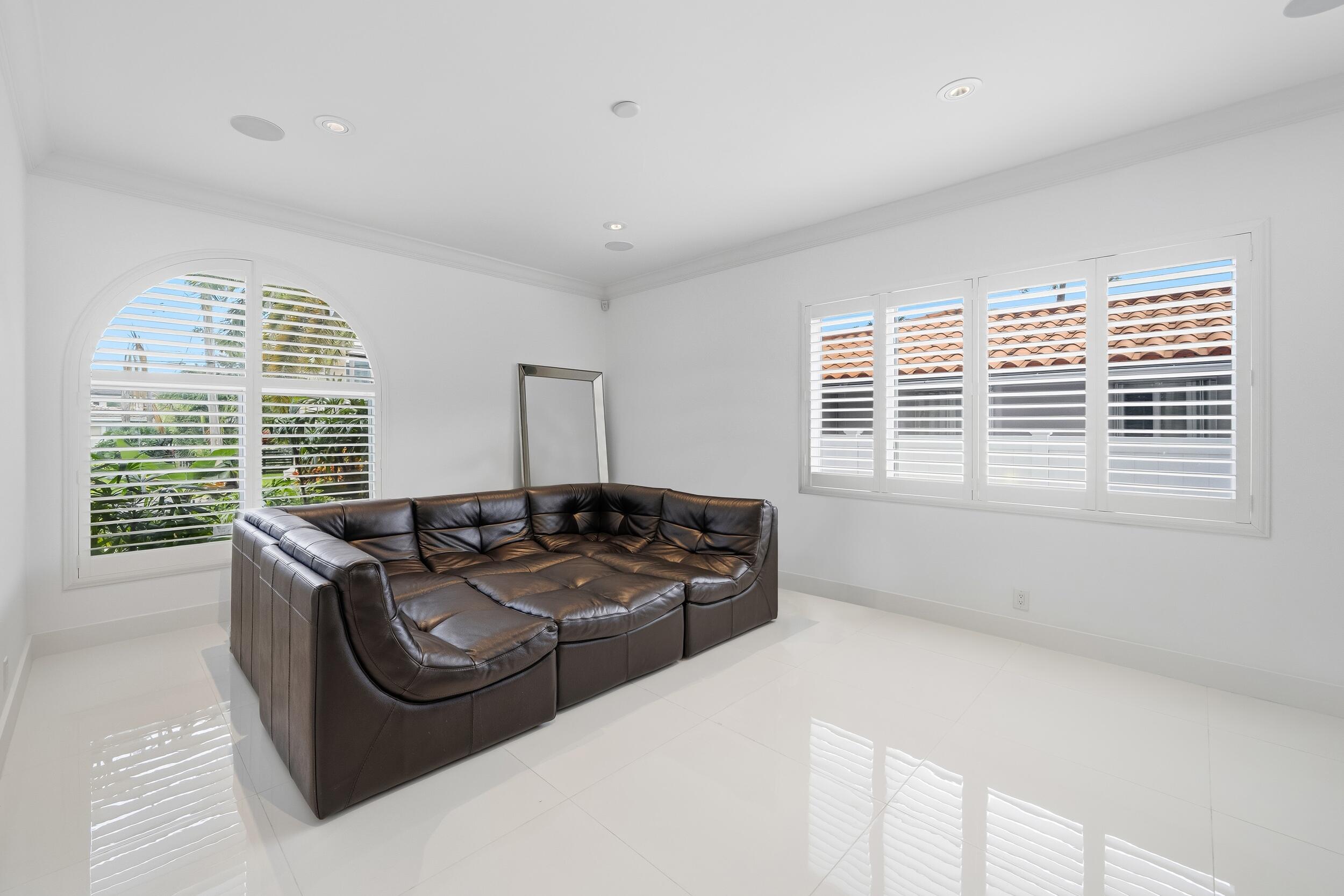 16430 30th Avenue, North Miami Beach