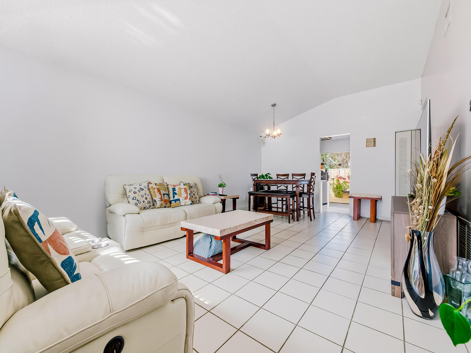 10381 SW 205th Terrace