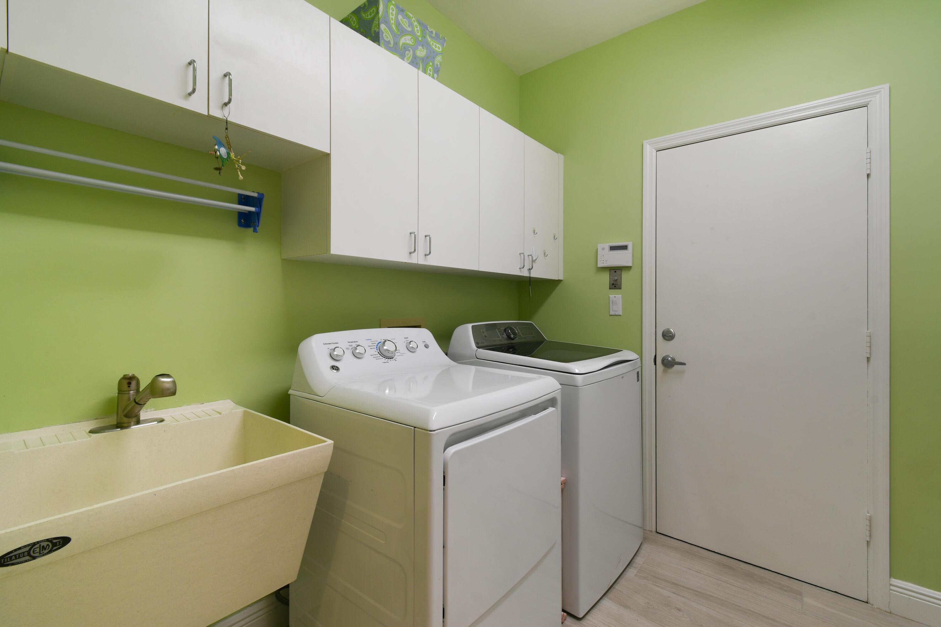 1737 NW Buttonbush Circle