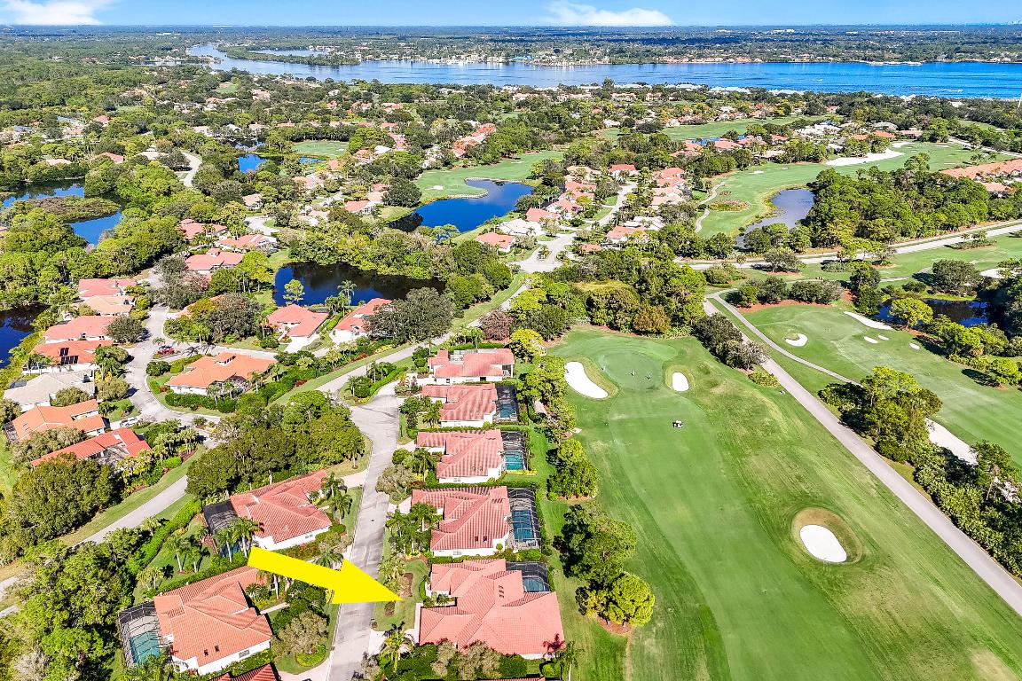 1737 NW Buttonbush Circle