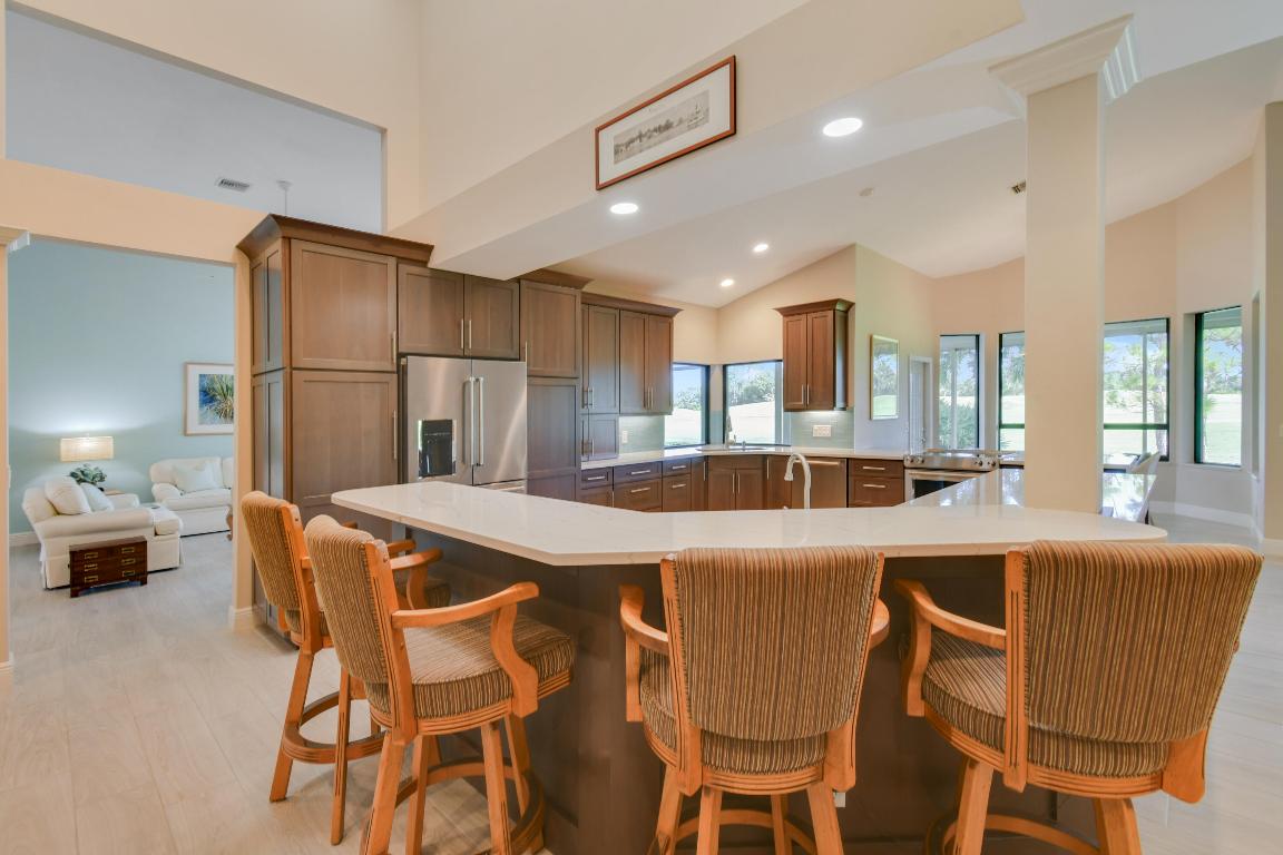 1737 NW Buttonbush Circle