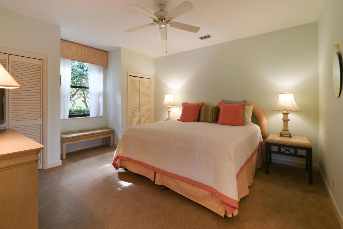 1737 NW Buttonbush Circle