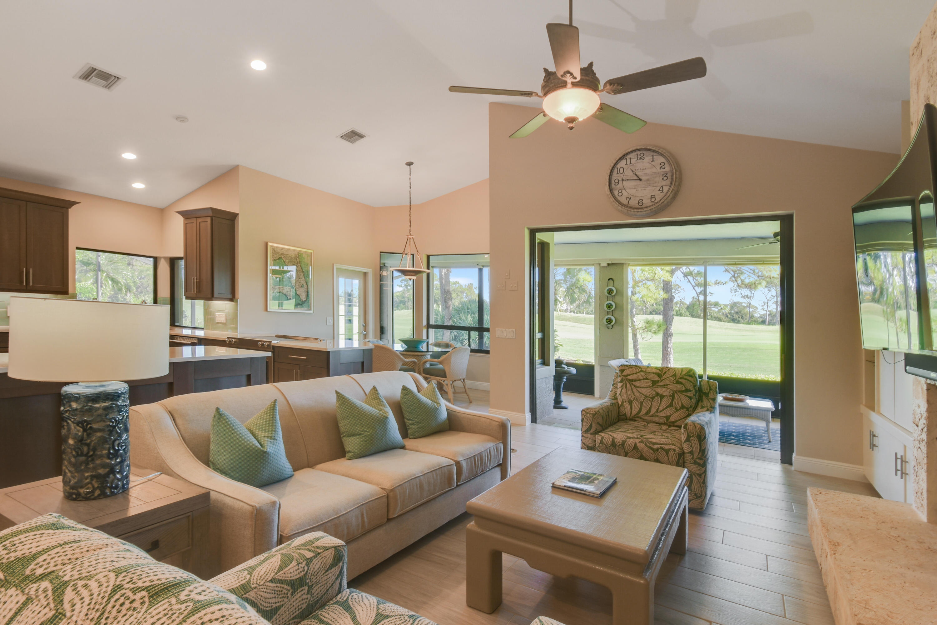 1737 NW Buttonbush Circle