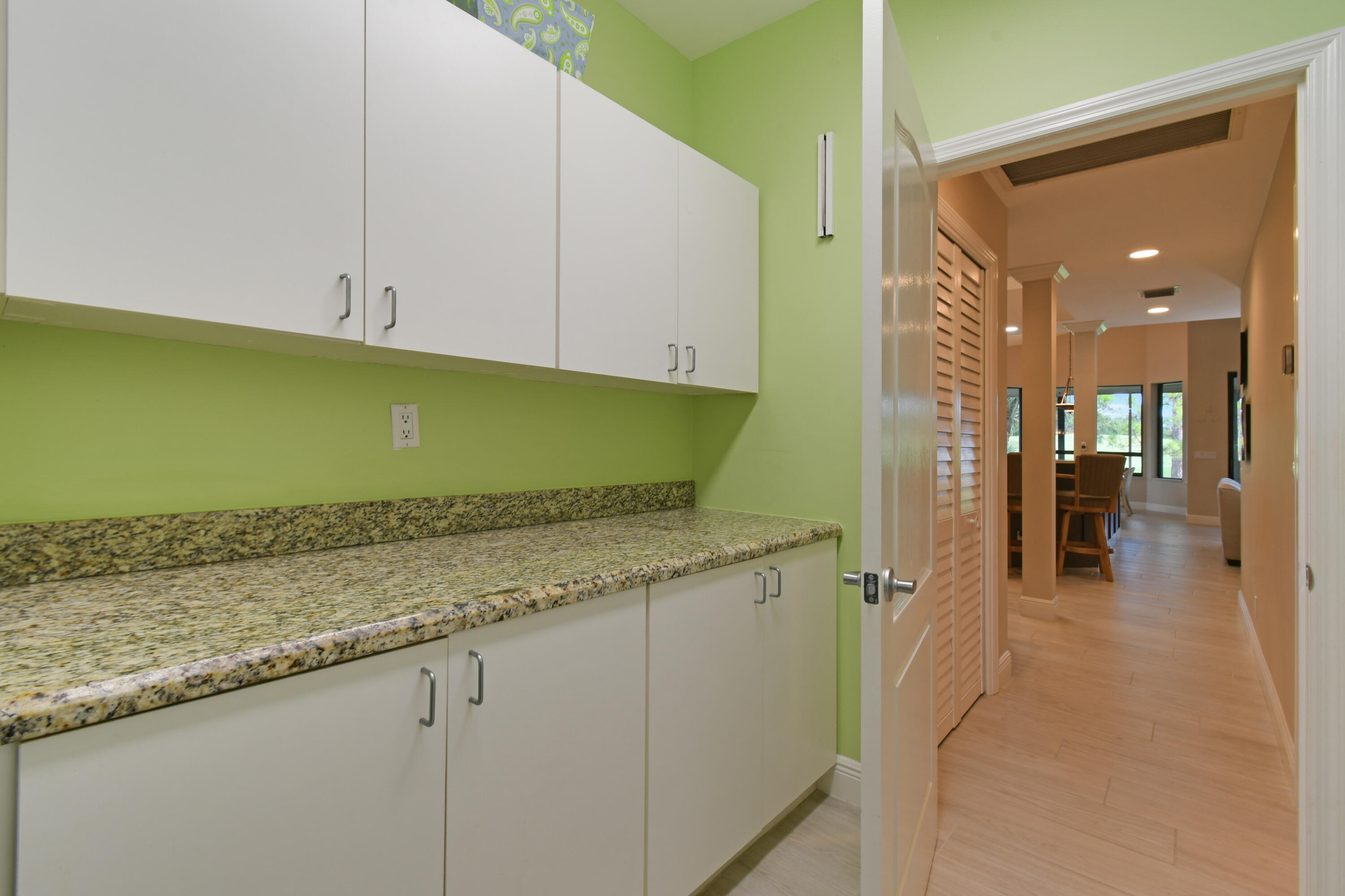 1737 NW Buttonbush Circle