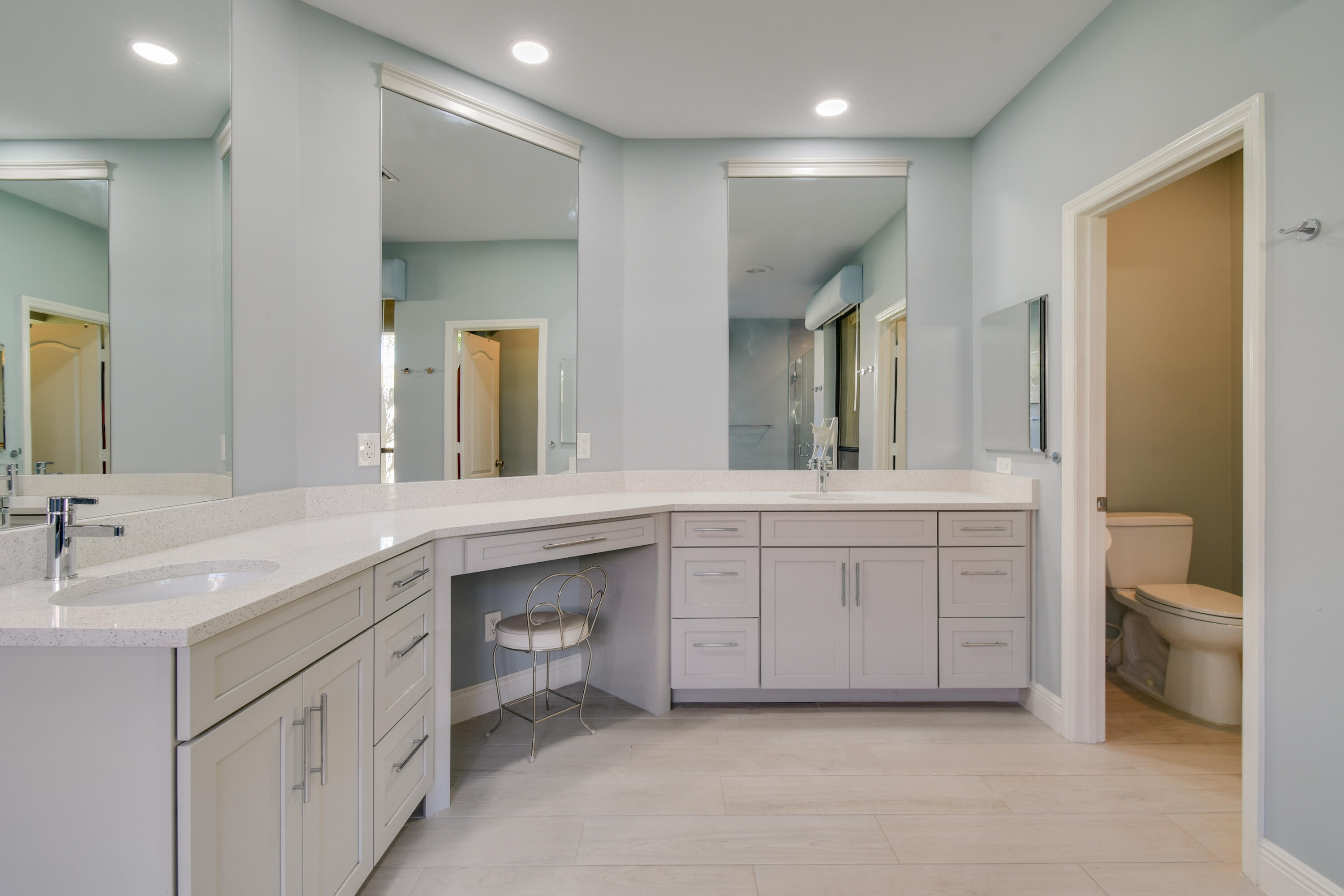 1737 NW Buttonbush Circle