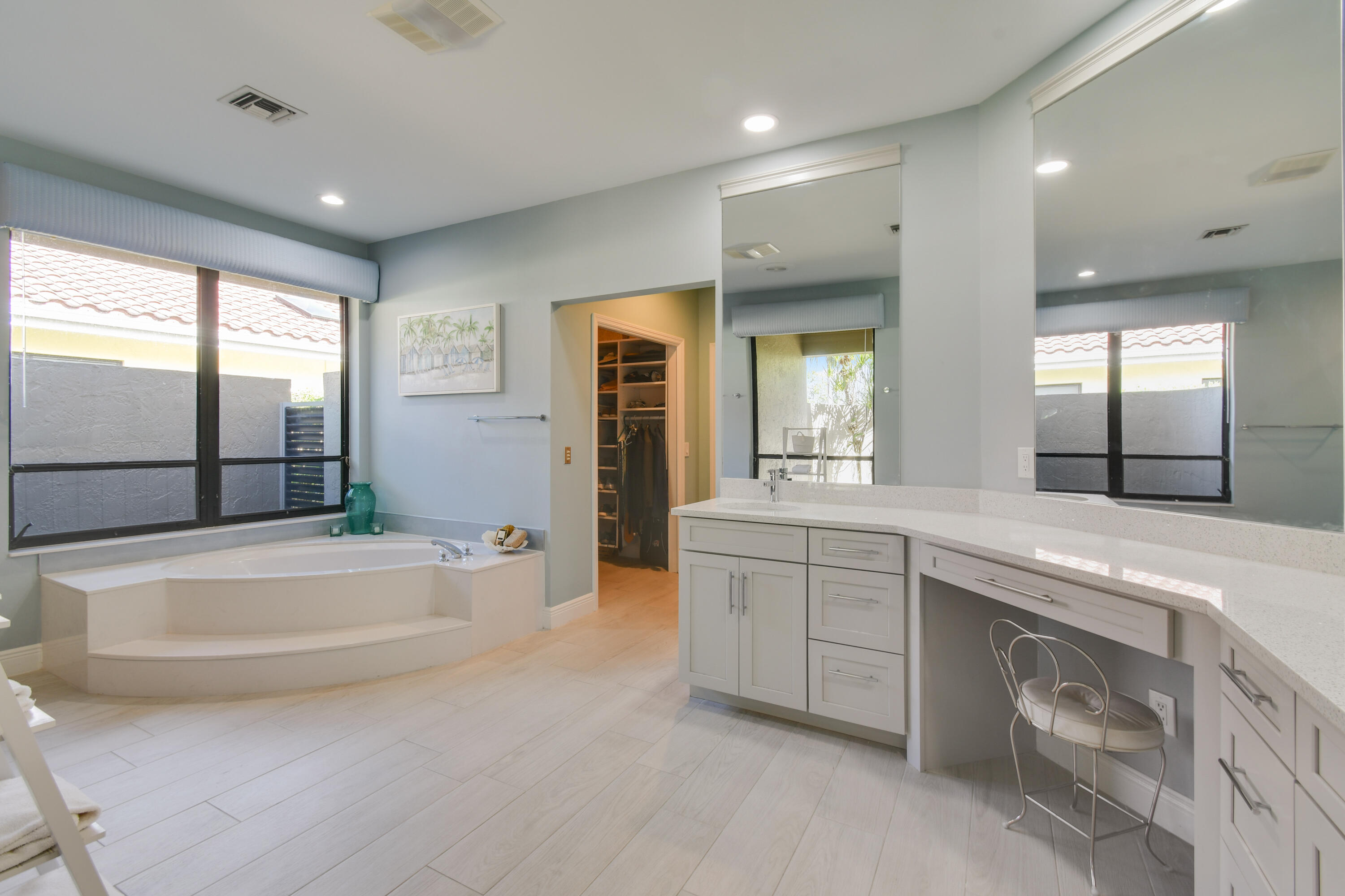 1737 NW Buttonbush Circle