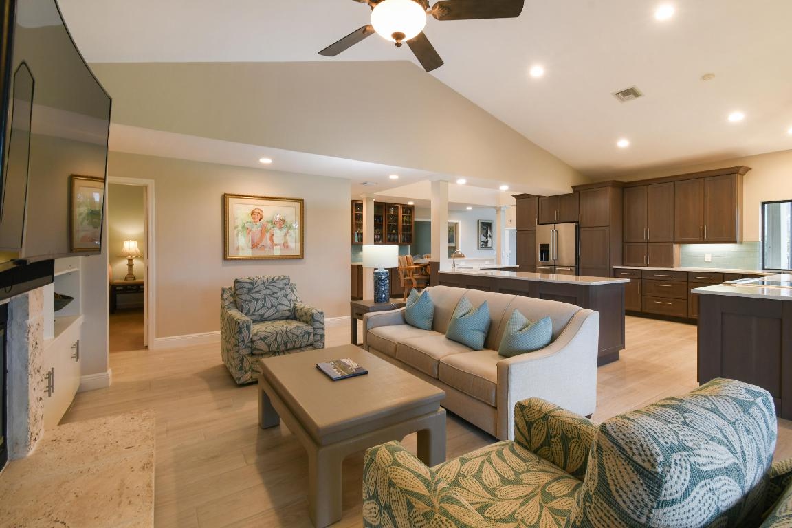 1737 NW Buttonbush Circle