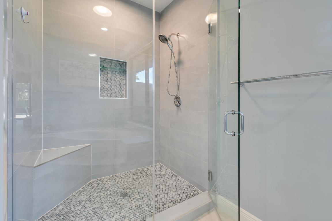 1737 NW Buttonbush Circle