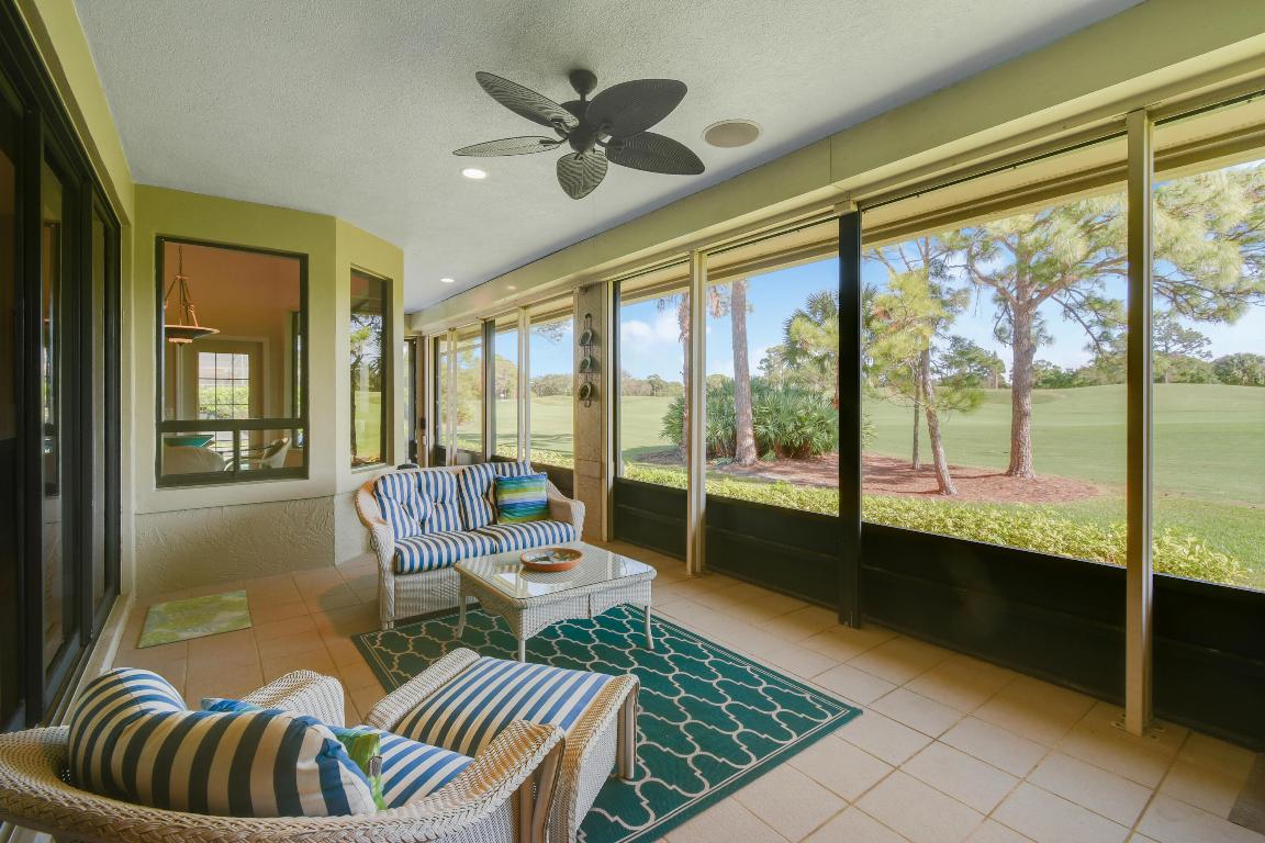 1737 NW Buttonbush Circle