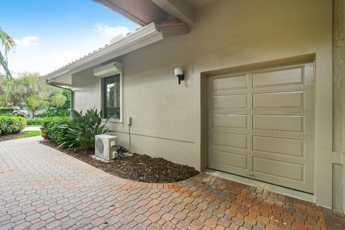 1737 NW Buttonbush Circle