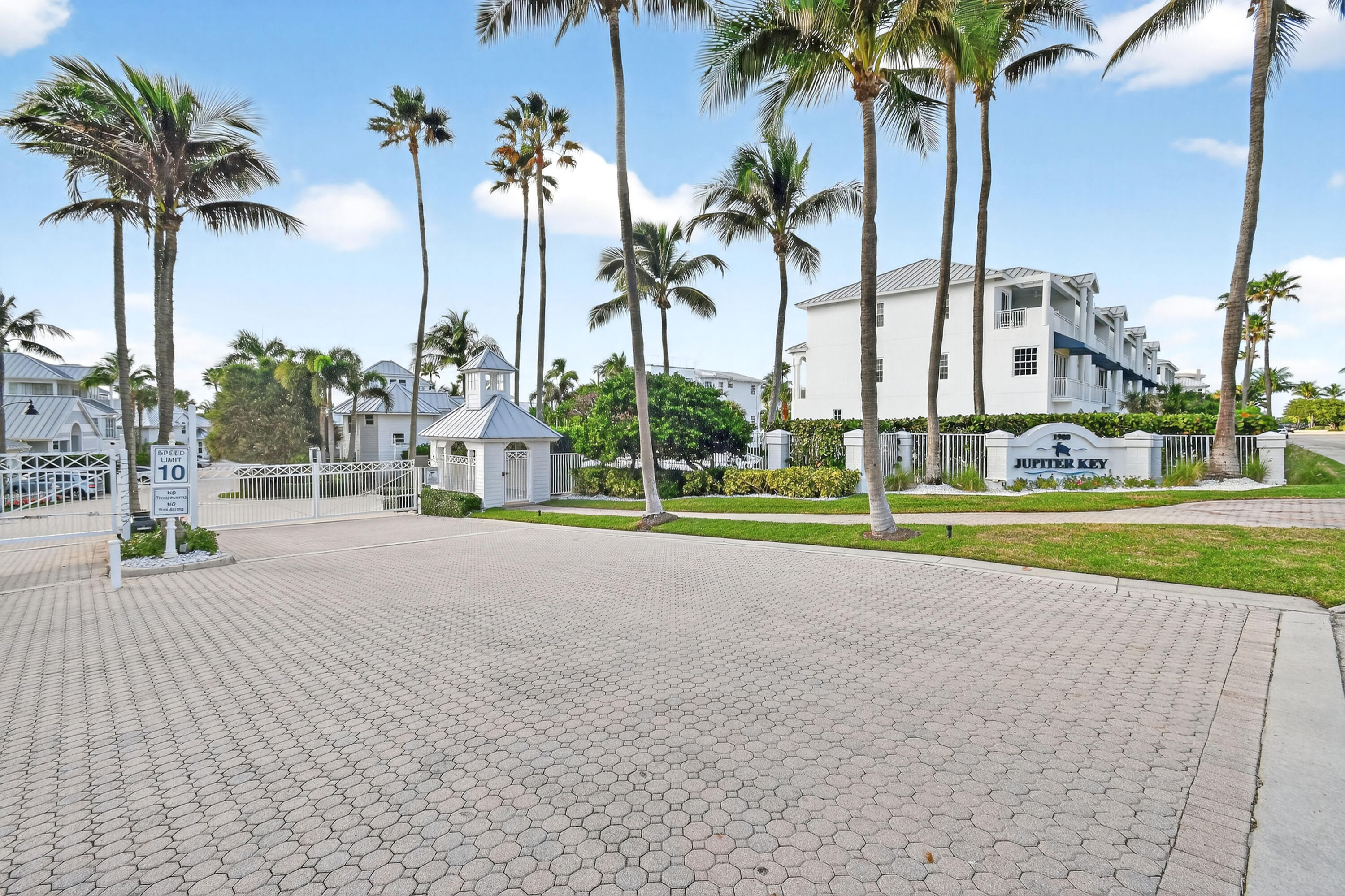 115 Ocean Key Way