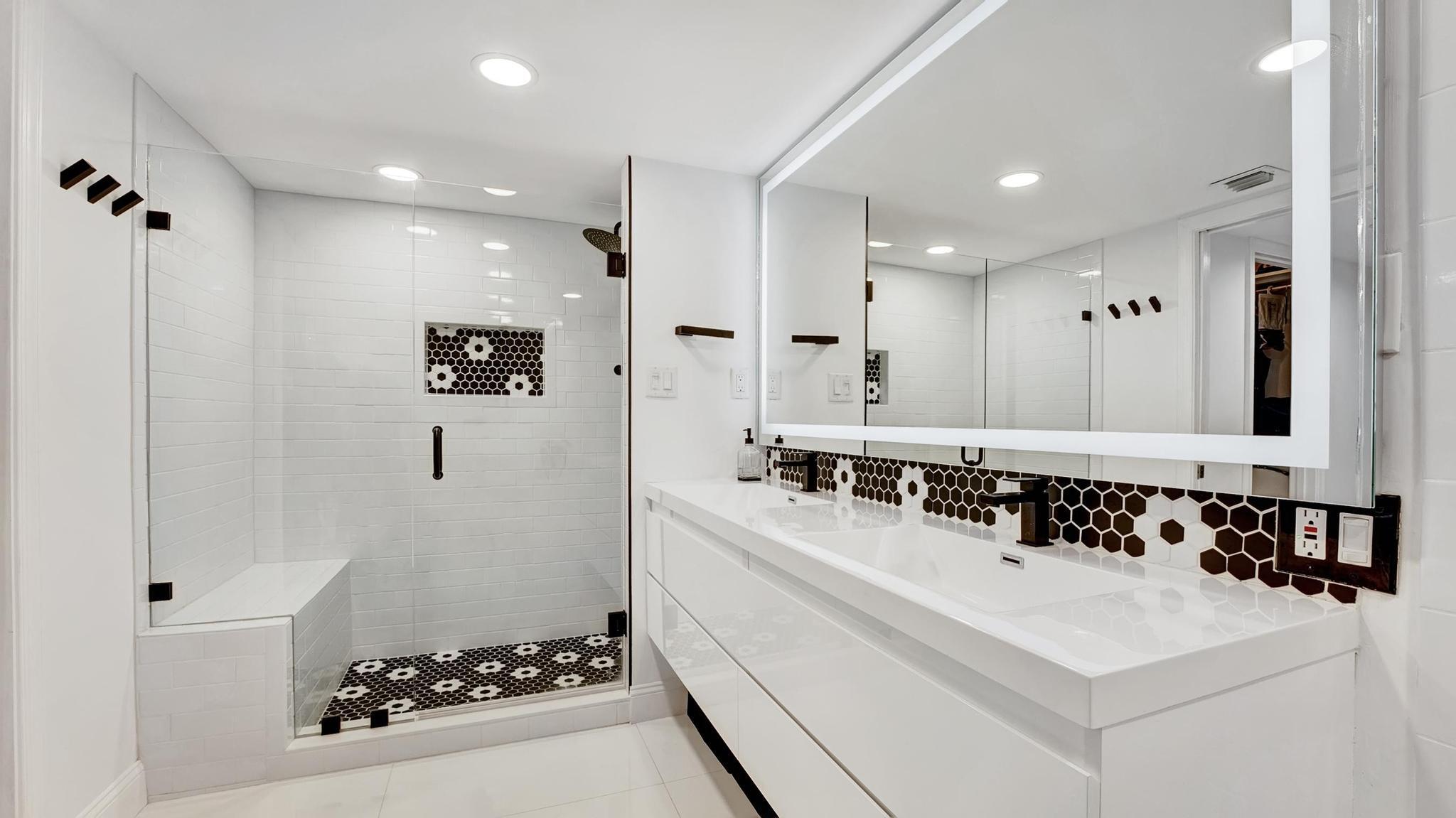 5380 N Ocean Drive 6c