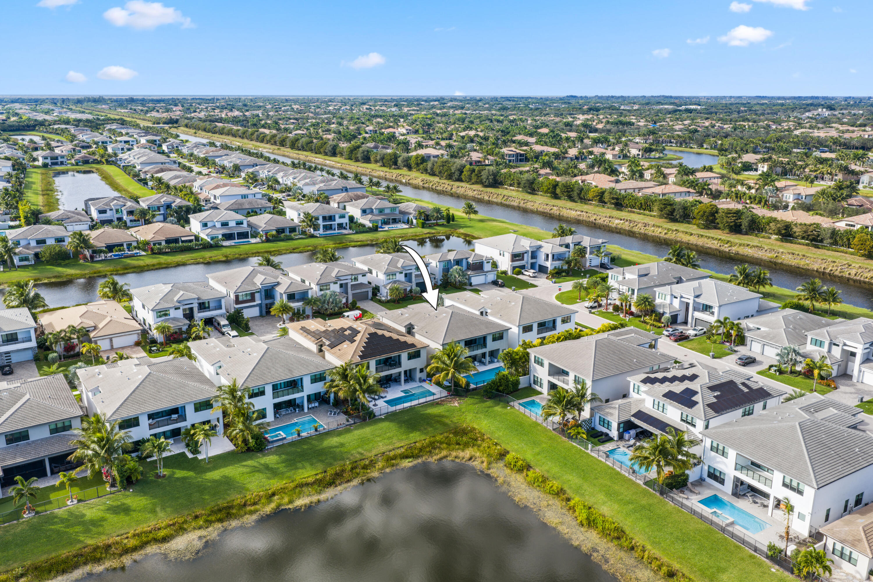 17052 Rainbow Falls Trail