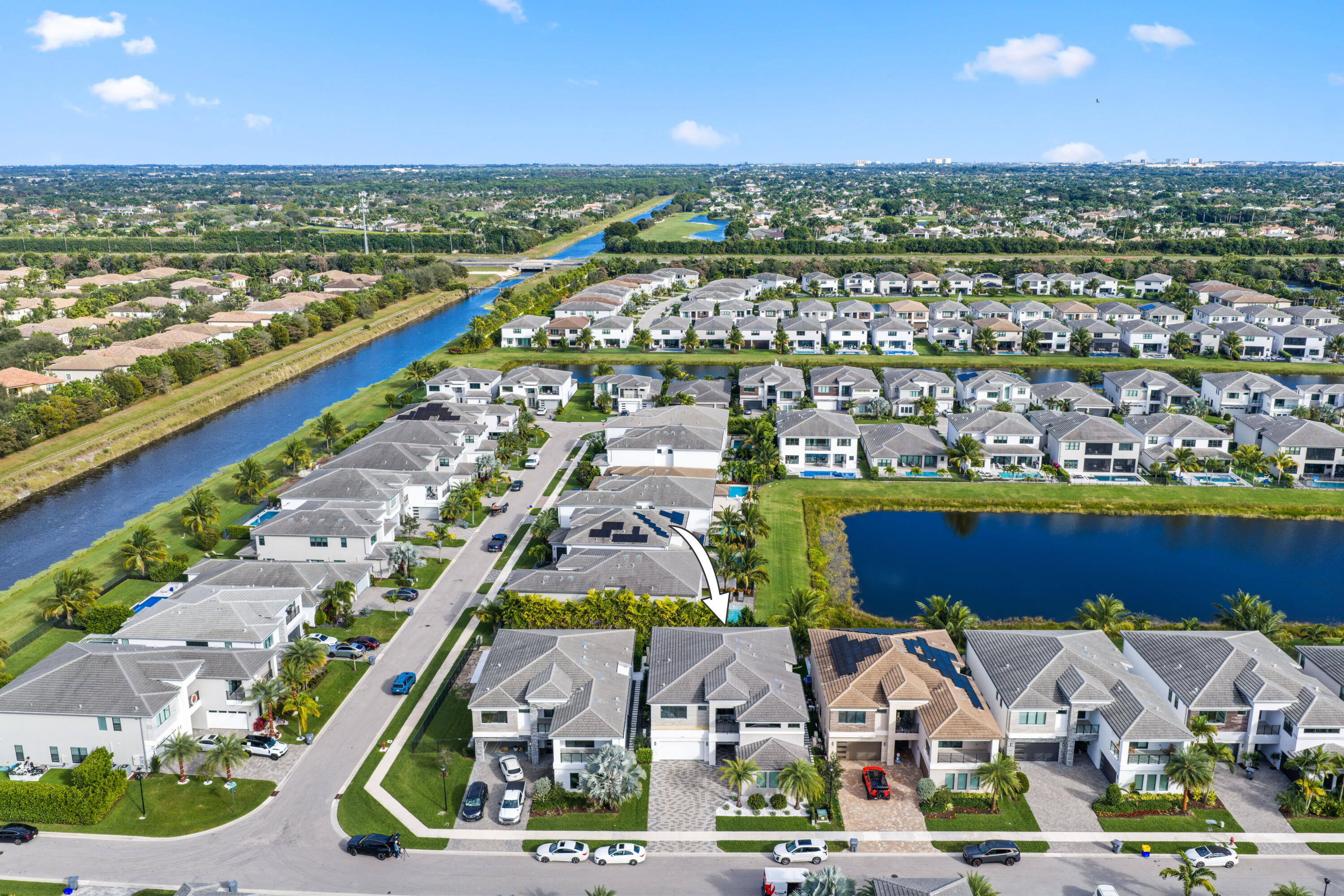 17052 Rainbow Falls Trail