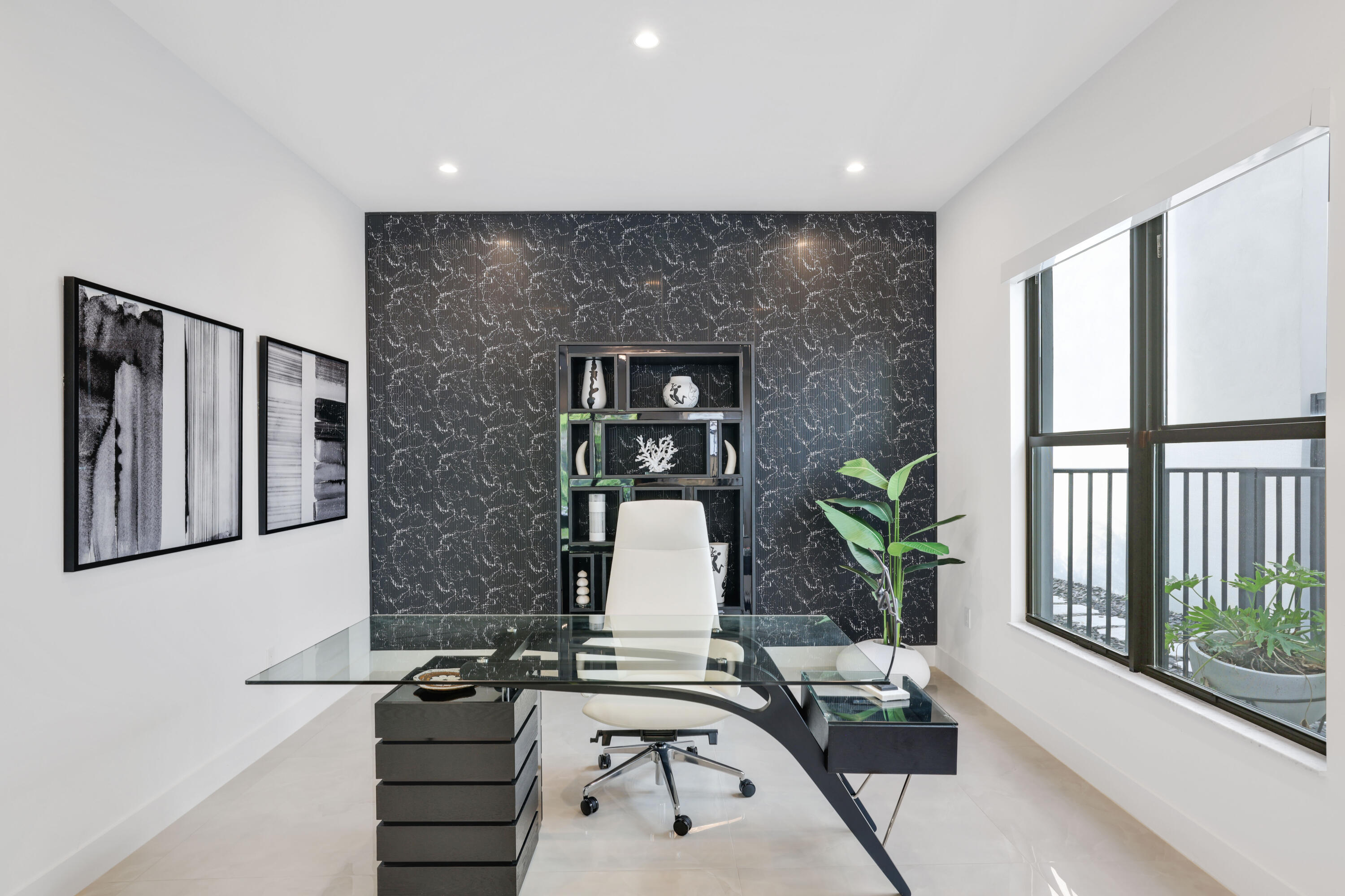 17052 Rainbow Falls Trail