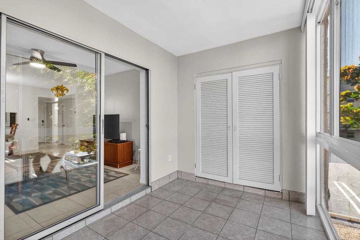 2615 NE 1st Court 201