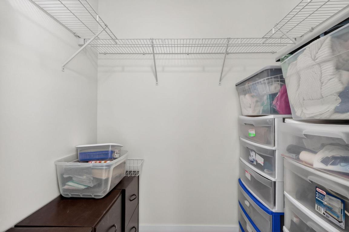 2615 NE 1st Court 201