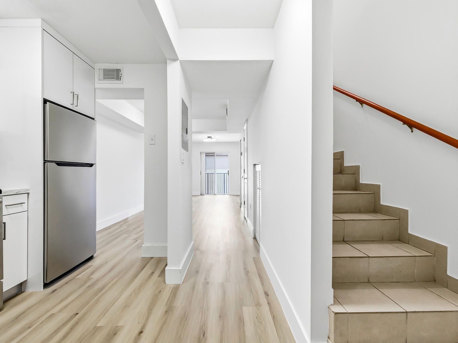 2925 W 80th Street 208