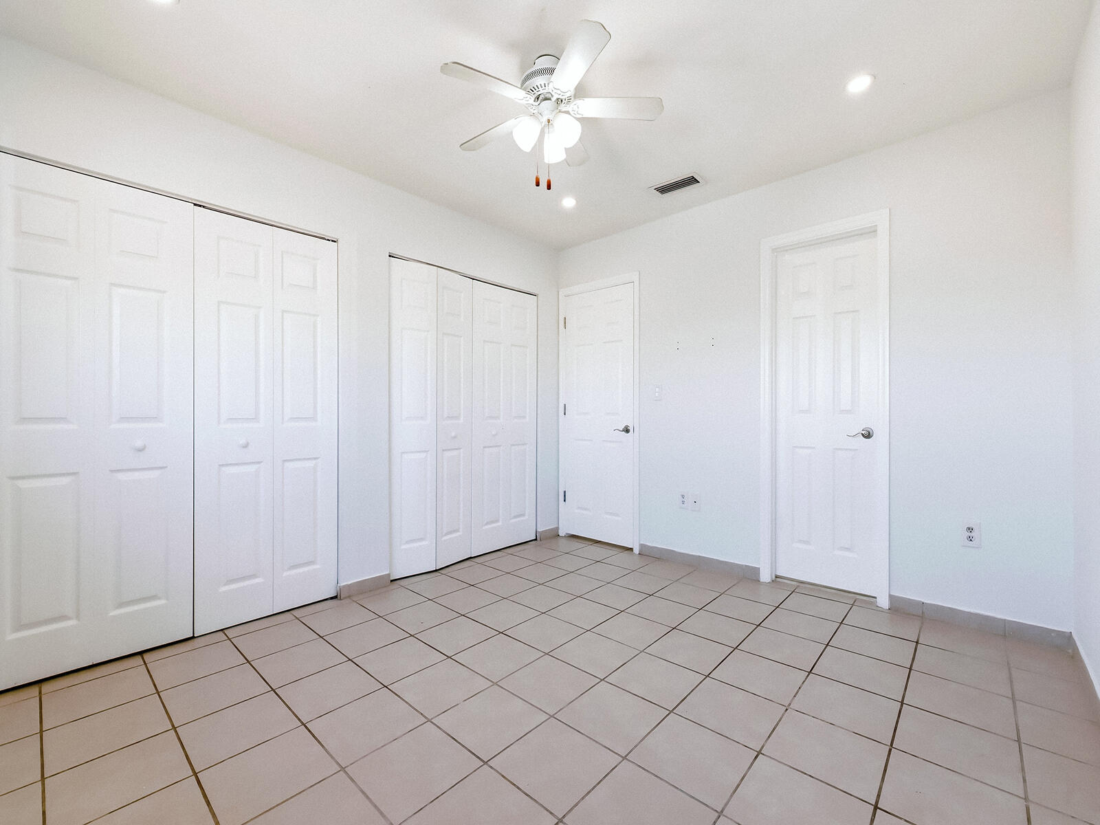 2925 W 80th Street 208