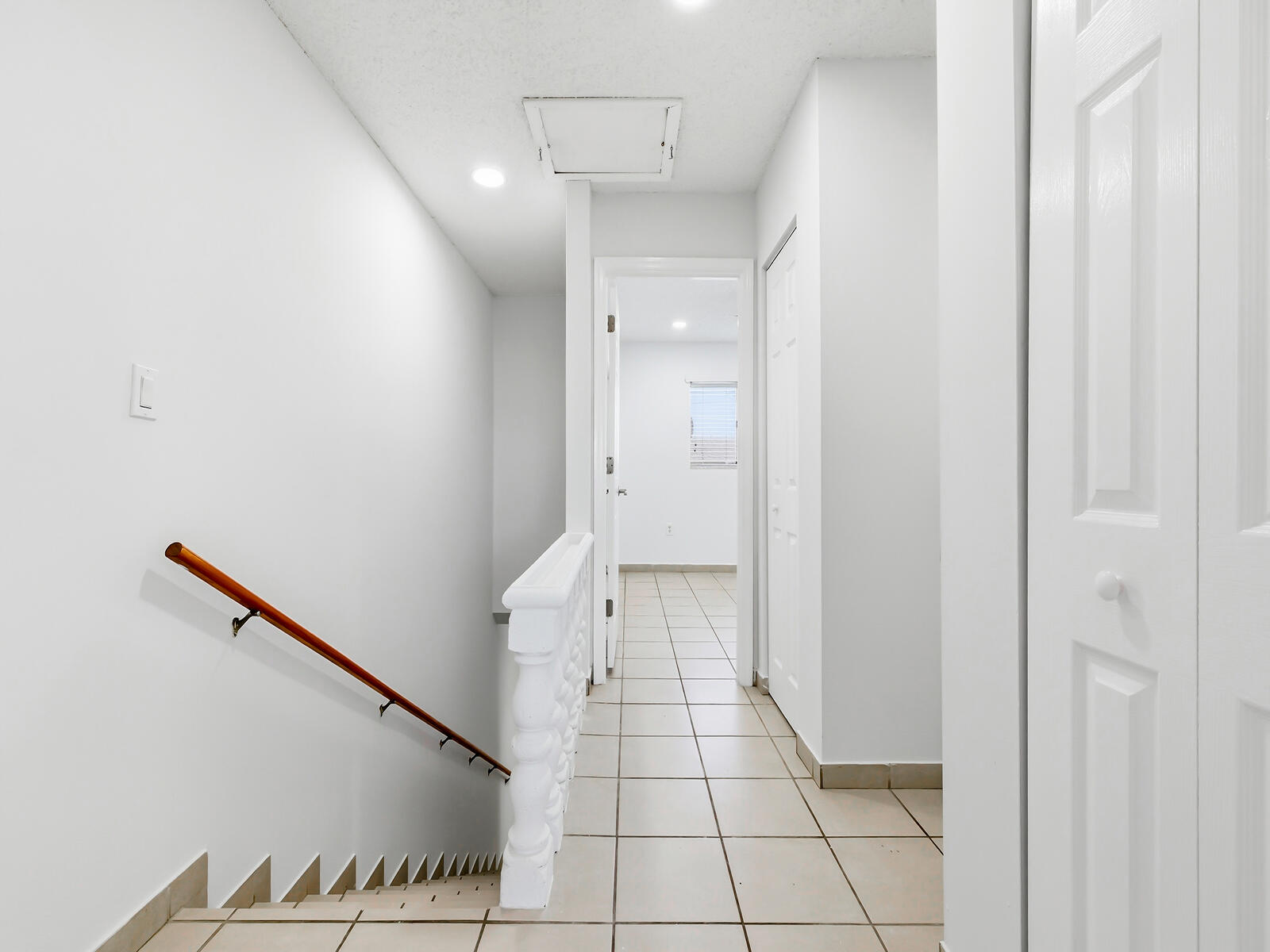 2925 W 80th Street 208