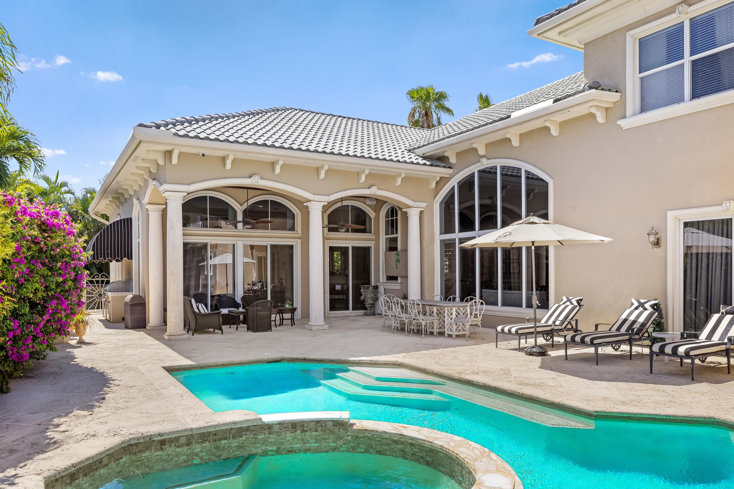 780 NE Orchid Bay Drive