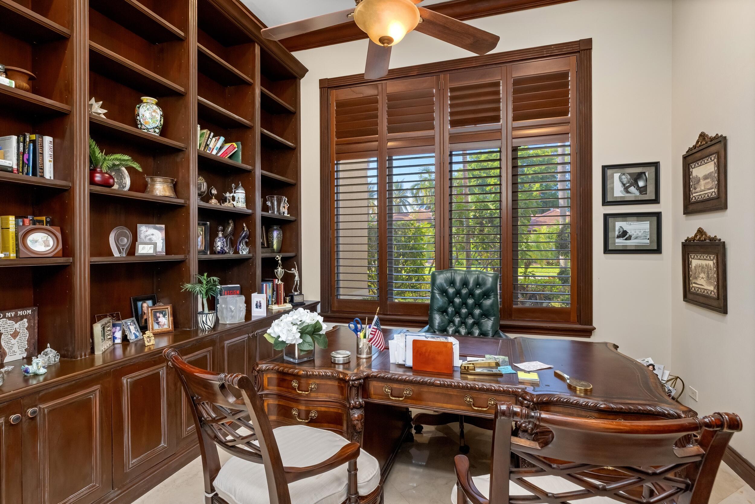 780 NE Orchid Bay Drive