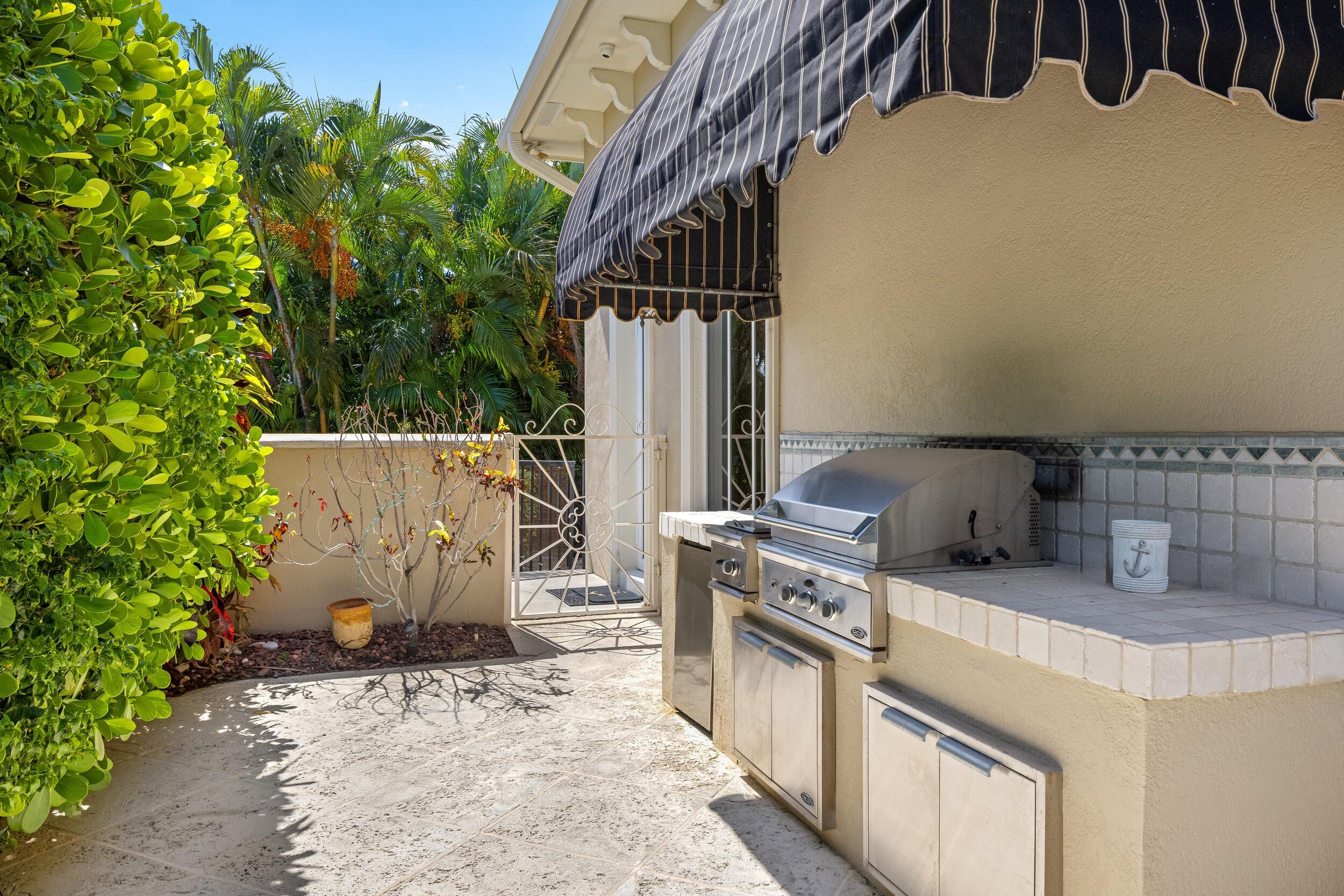 780 NE Orchid Bay Drive