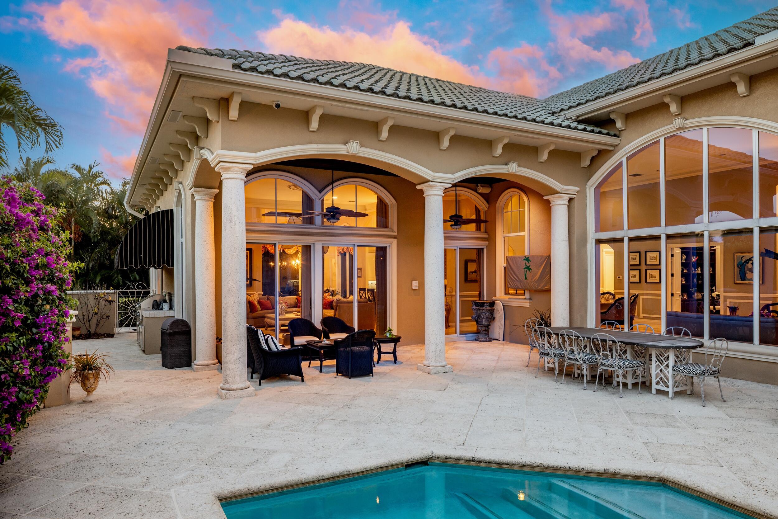 780 NE Orchid Bay Drive