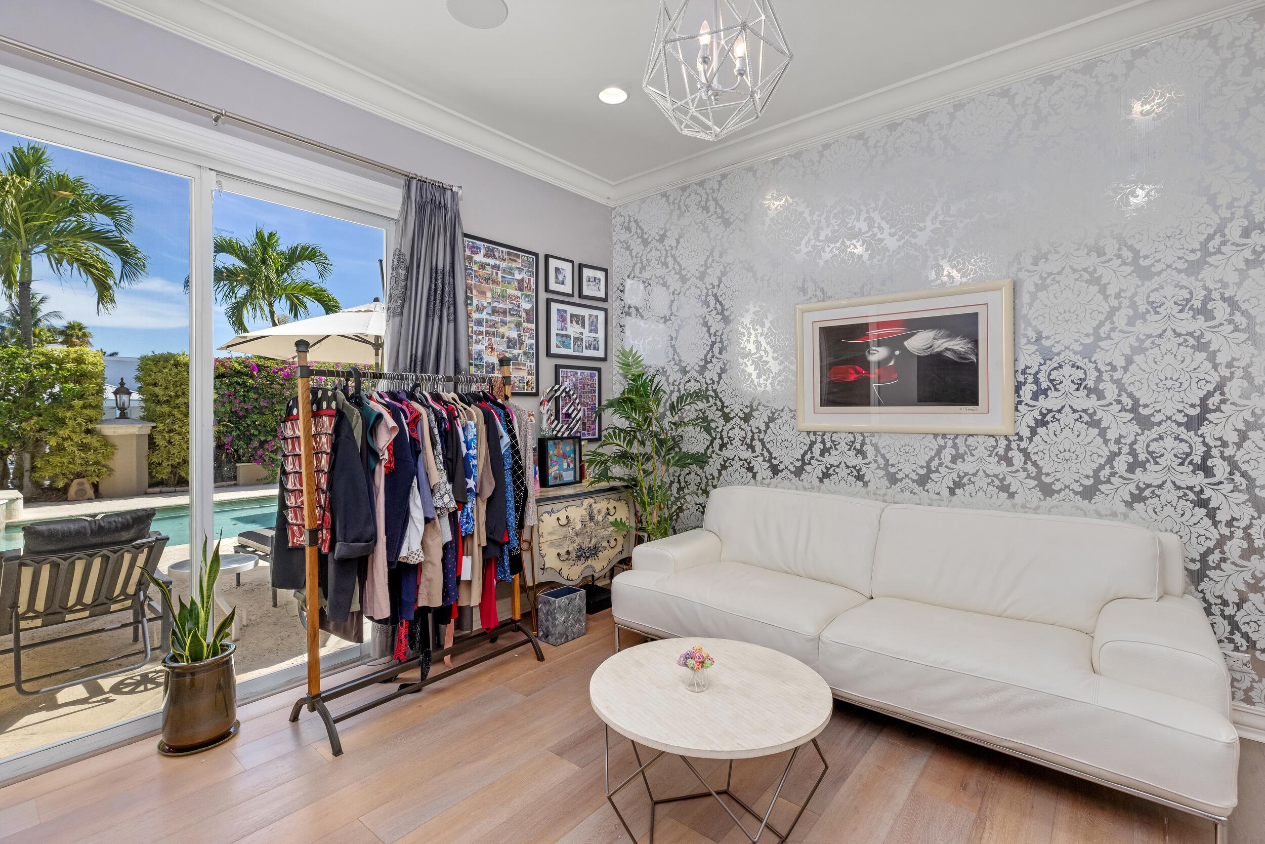 780 NE Orchid Bay Drive