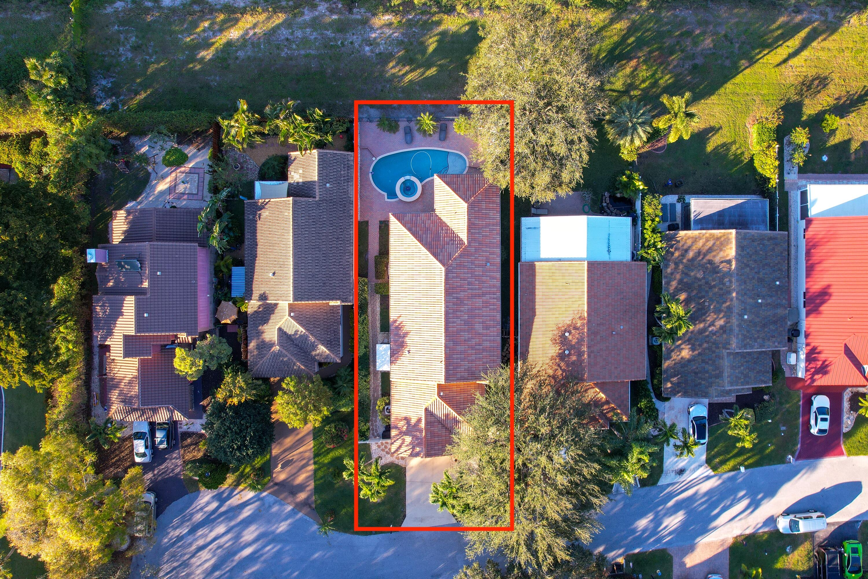 4143 NW 2nd Lane