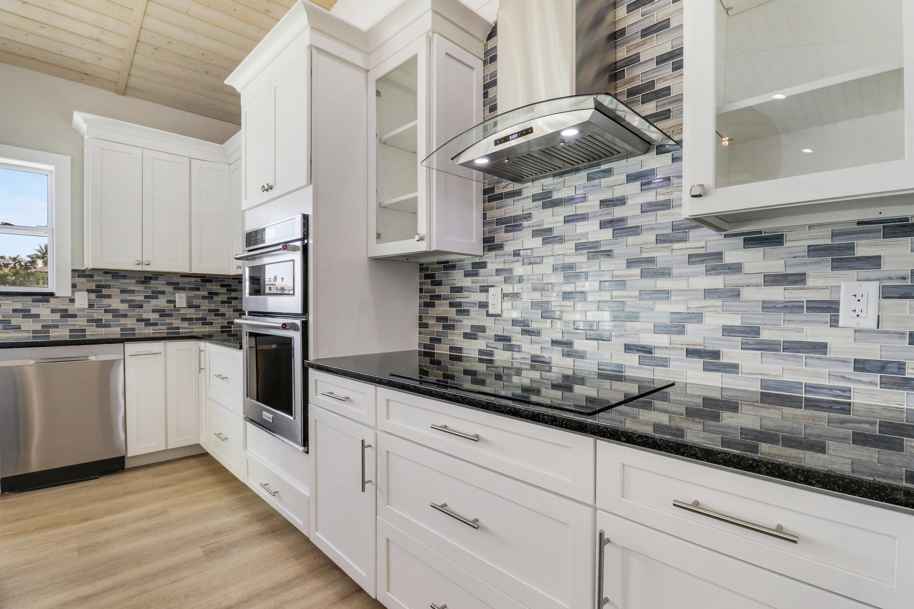 9195 SE Cove Point Street, Jupiter