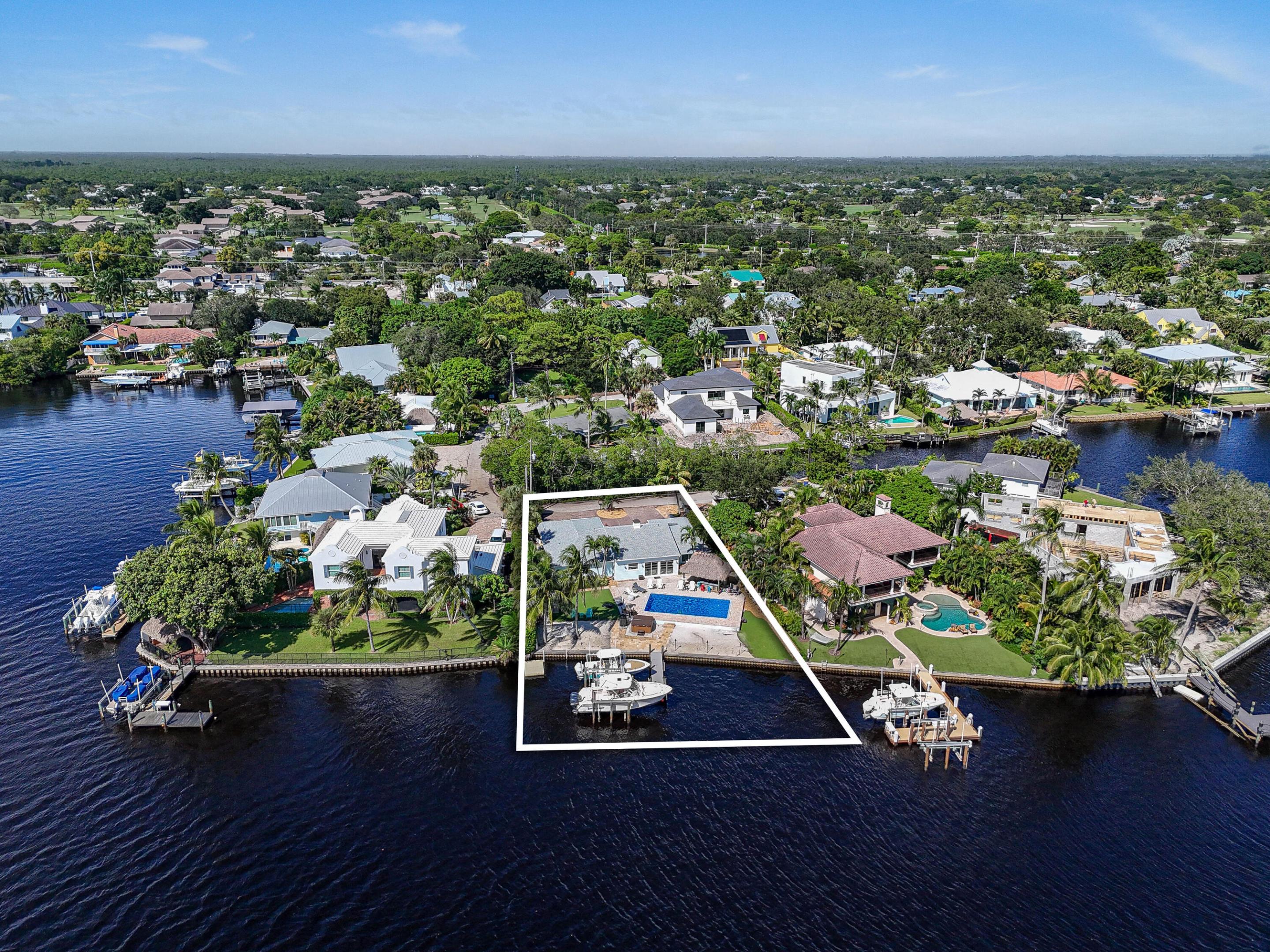 9195 SE Cove Point Street, Jupiter