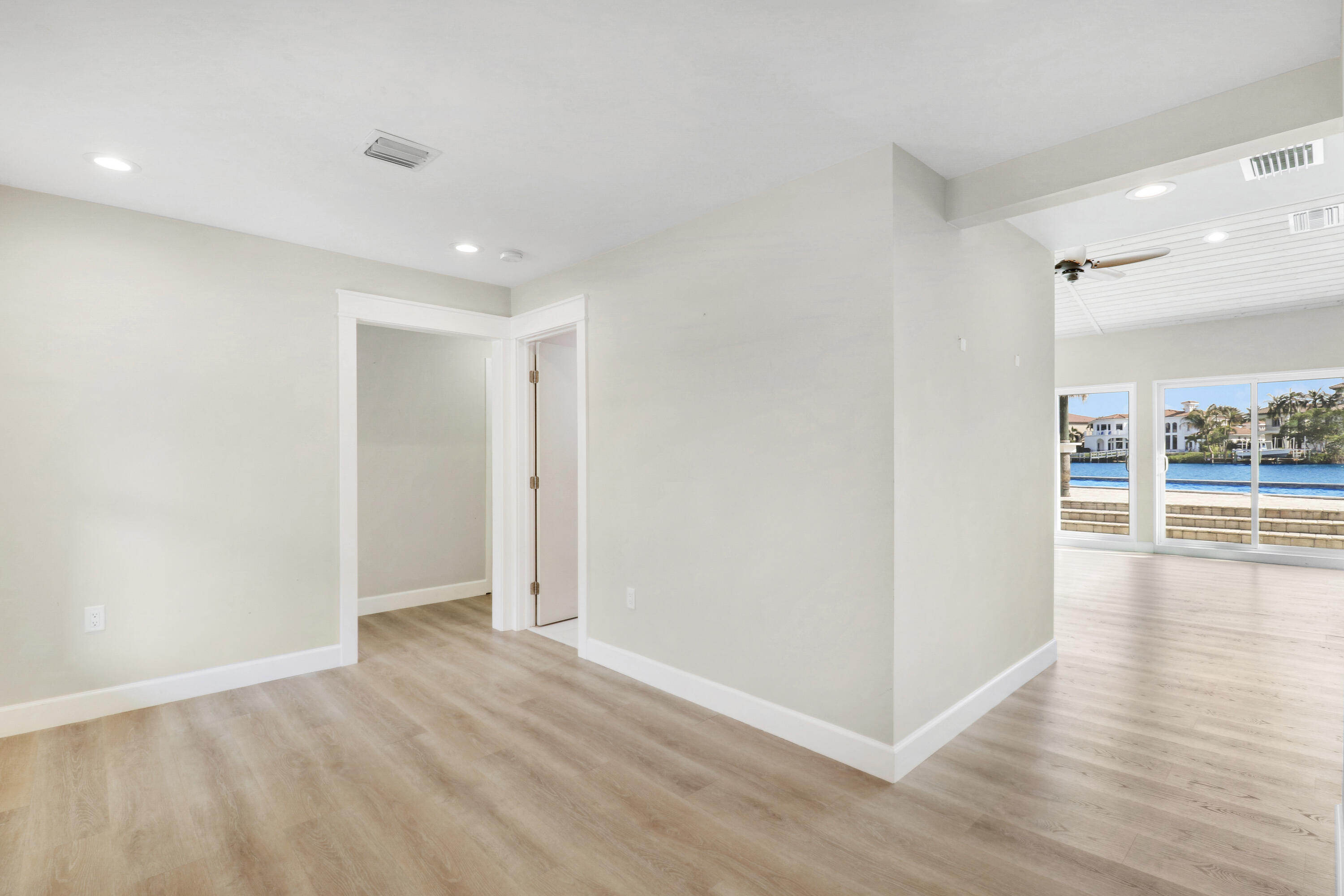 9195 SE Cove Point Street, Jupiter