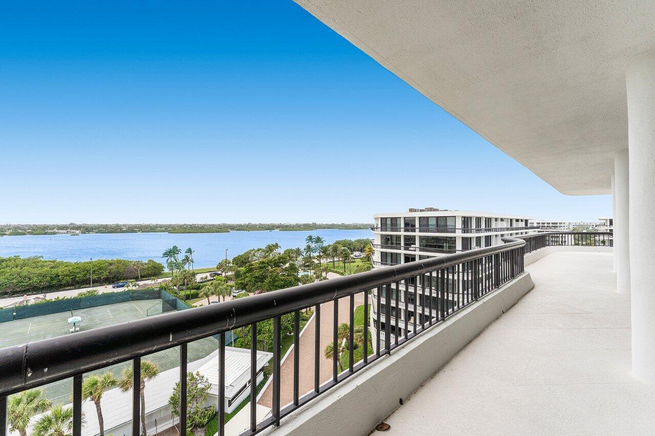 2660 S Ocean Boulevard 703s, Palm Beach Unit: 703s