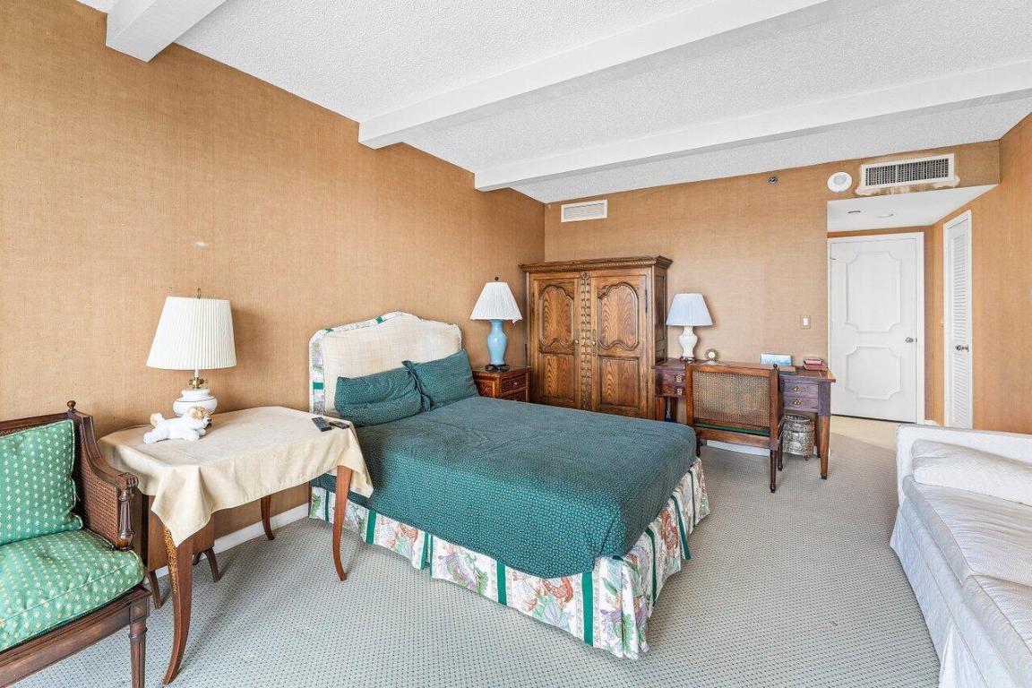 2660 S Ocean Boulevard 703s, Palm Beach Unit: 703s