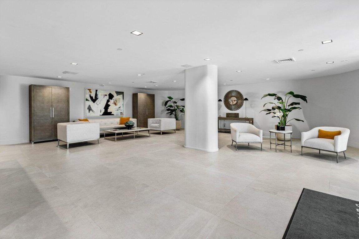 2660 S Ocean Boulevard 703s, Palm Beach Unit: 703s