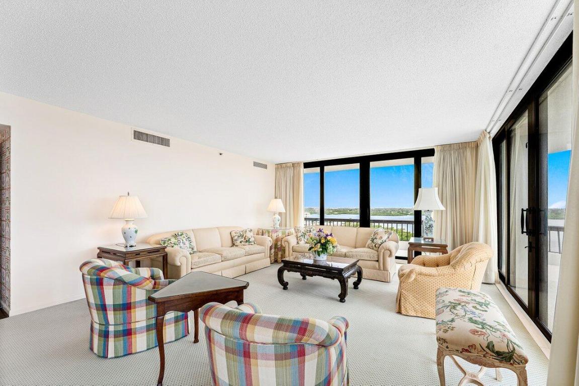 2660 S Ocean Boulevard 703s, Palm Beach Unit: 703s